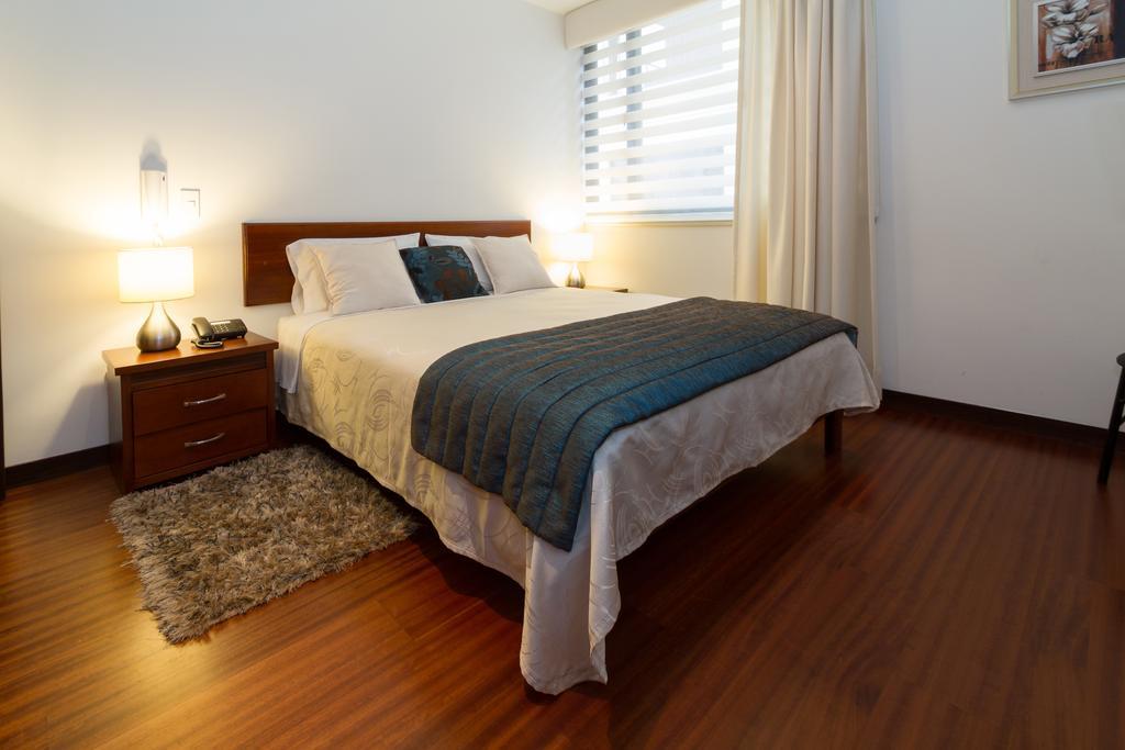 Suites Metropoli Edificio Torino 키토 외부 사진